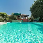Country House Apartments Lejlighed