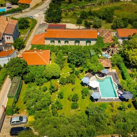 Country House Apartments Pula