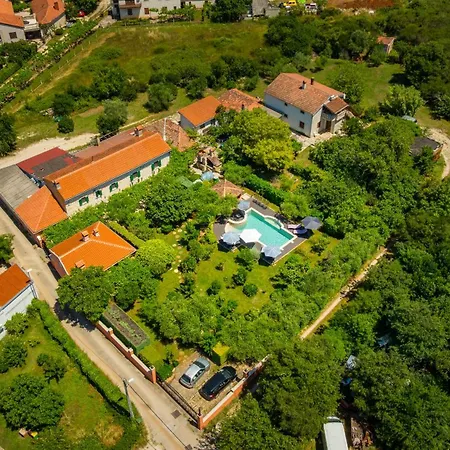 Country House Apartments Appartement *