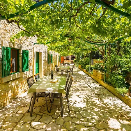 Country House Apartments Appartement