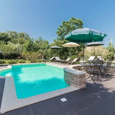 Country House Apartments Pola