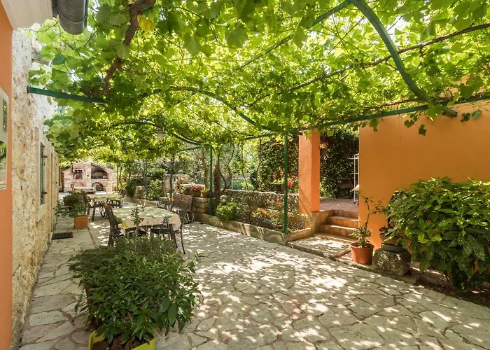 Country House Apartments Διαμέρισμα *