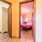 Country House Apartments Pola